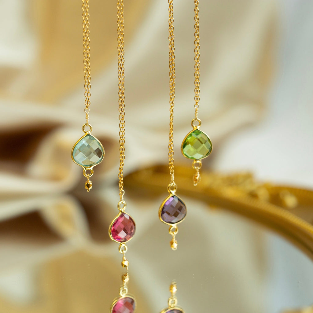 Natural gemstone pendant on a fine gold chain — Everlyne