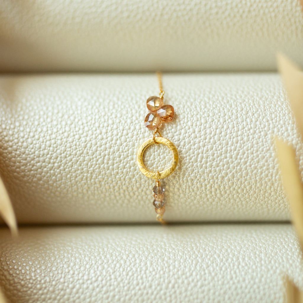 Adjustable Solara gemstone bracelet in 14k gold vermeil, slider clasp - Everlyne (view 2)