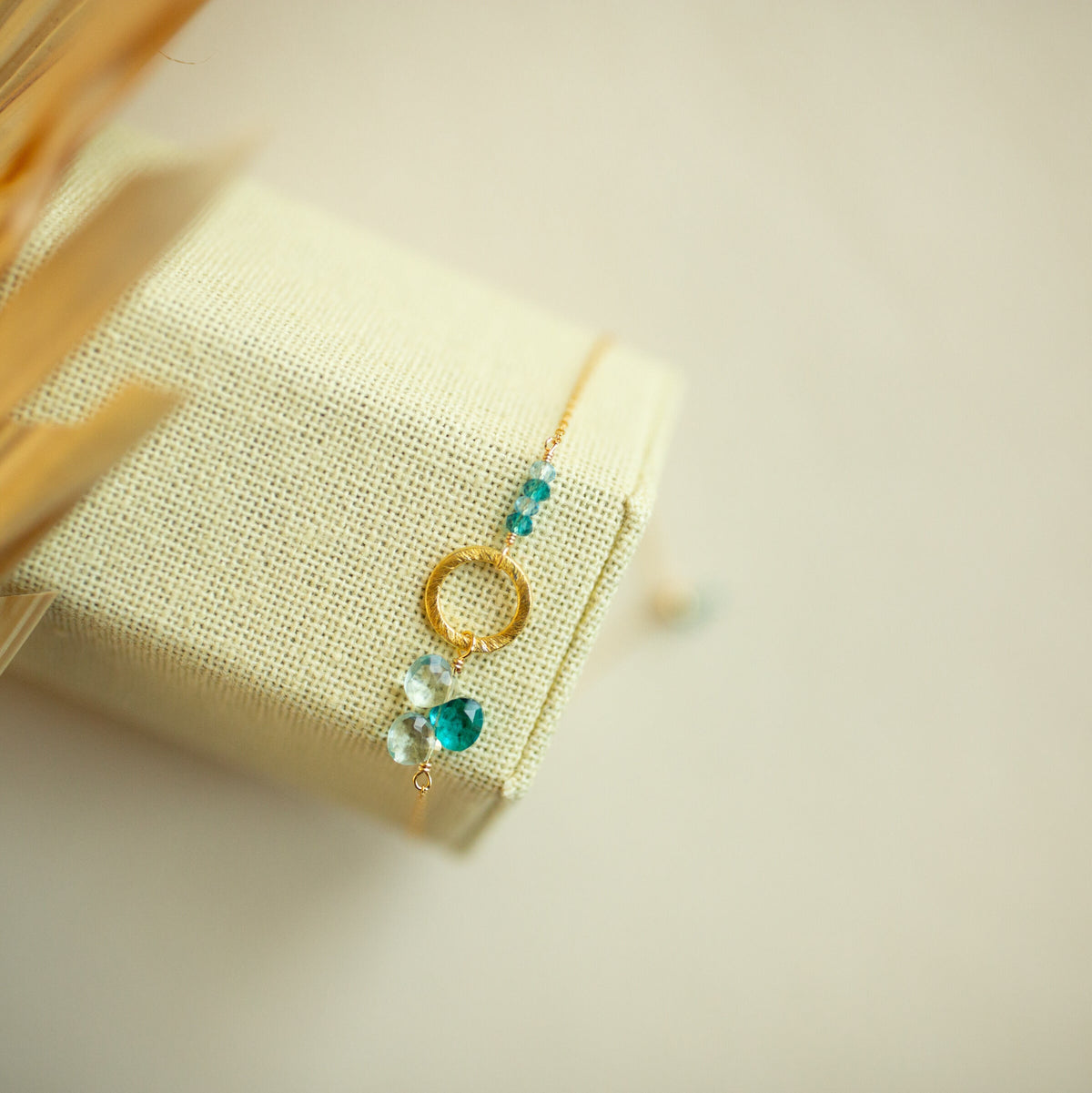 Adjustable Solara gemstone bracelet in 14k gold vermeil, slider clasp - Everlyne (view 14)