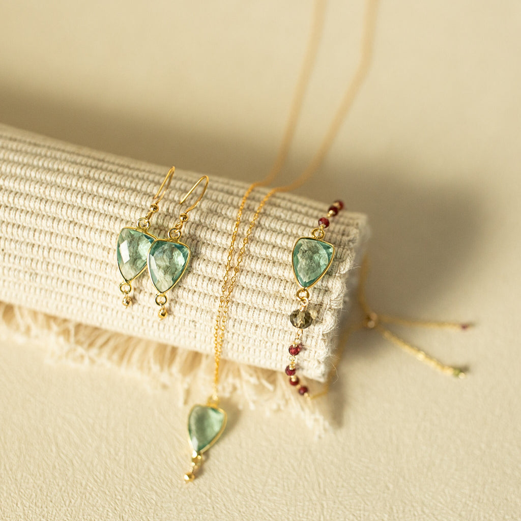 Natural gemstone Isla pendant necklace in 14k gold vermeil, handmade in the USA - Everlyne (view 3)