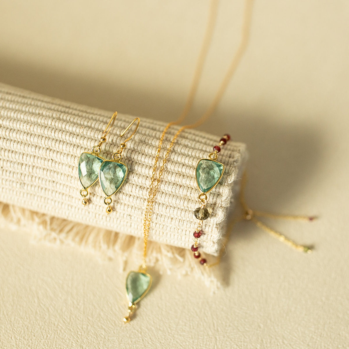 Natural gemstone Isla pendant necklace in 14k gold vermeil, handmade in the USA - Everlyne (view 3)