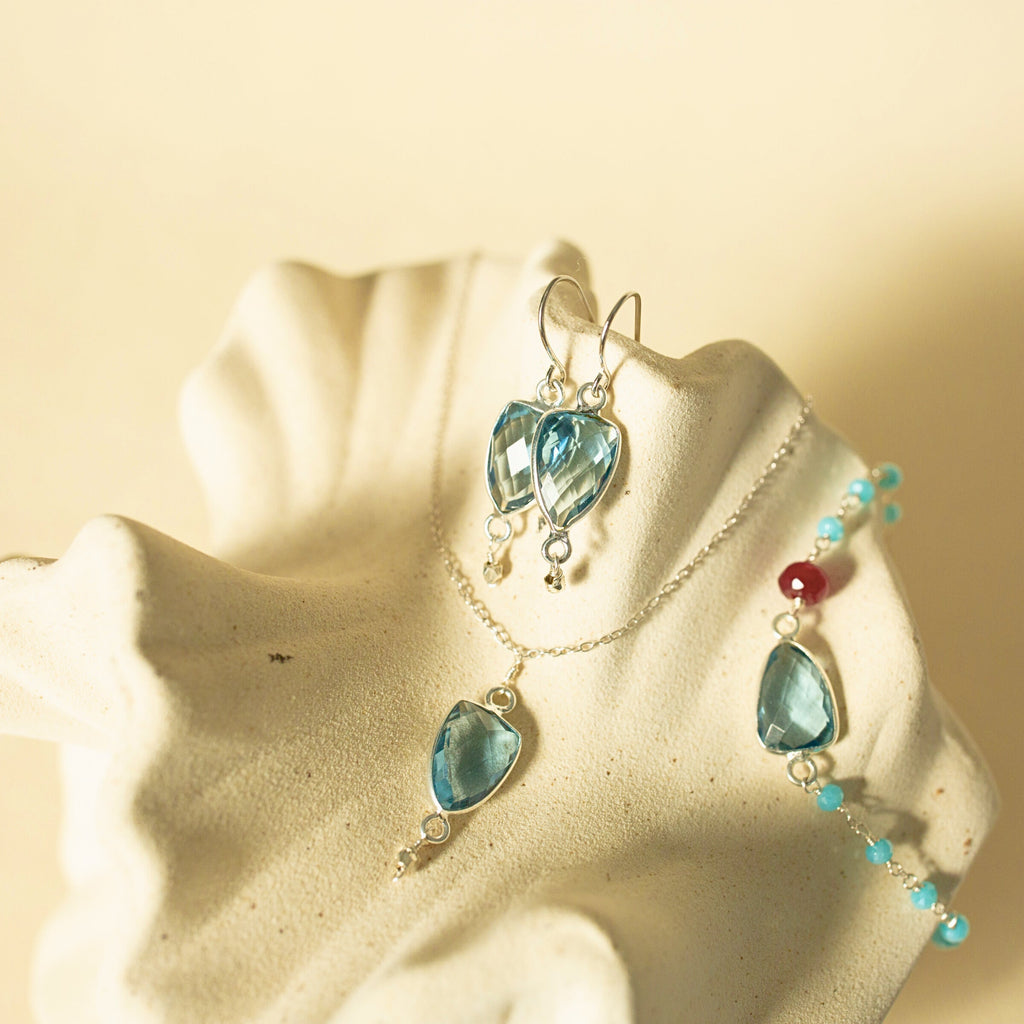 London Blue quartz Isla pendant necklace in rhodium-plated silver, handmade in the USA - Everlyne (view 6)