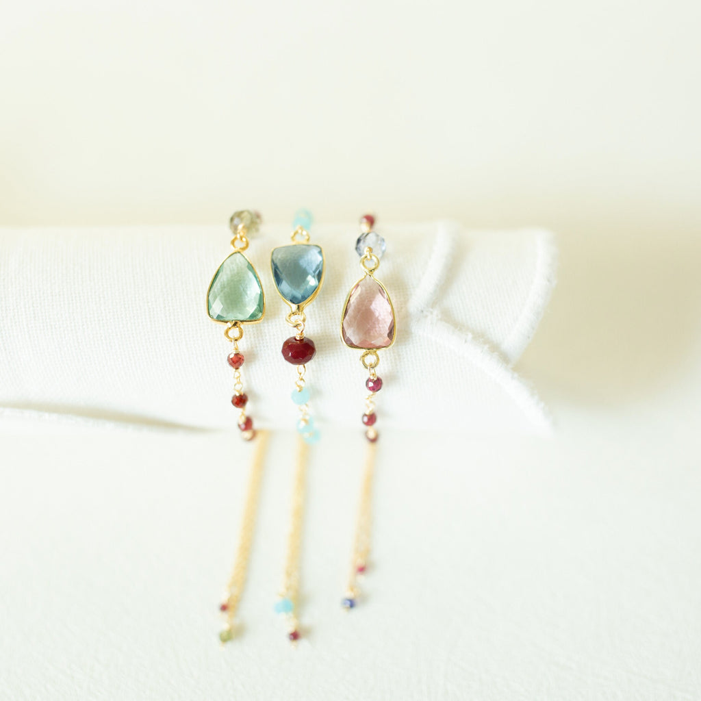 Faceted gemstone Isla bracelet in 14k gold vermeil, adjustable slider clasp - Everlyne (view 2)